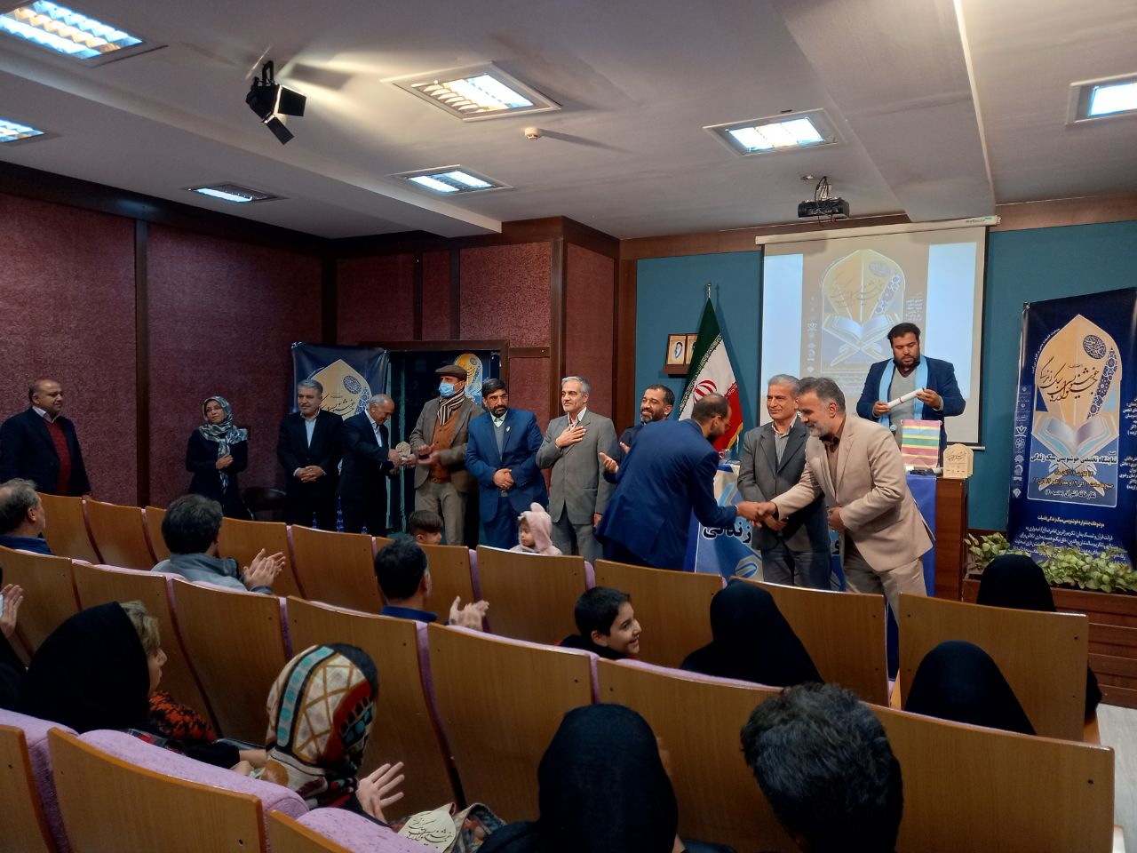 پایان  نخستین جشنواره خوشنویسی «سبک زندگی» در مشهد