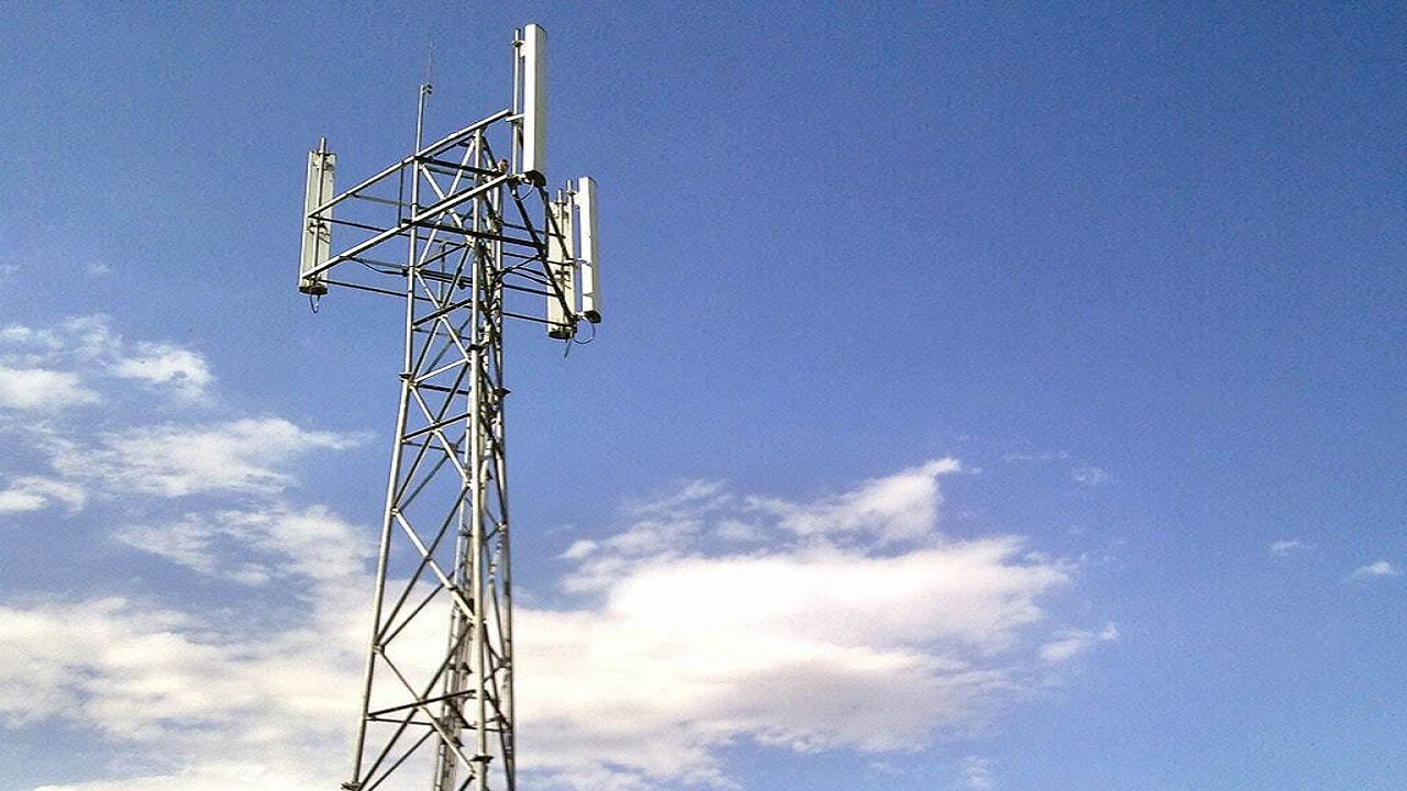 توسعه و پایداری شبکه ارتباطی همراه اول در کلانشهر اهواز
