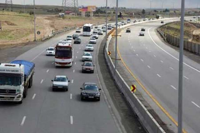 ترافیک روان در محور‌های خوزستان / رانندگان احتیاط کنند