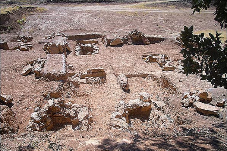 قبرستان تاریخی ۳۵۰۰ ساله روستای لما را بیشتر بشناسیم