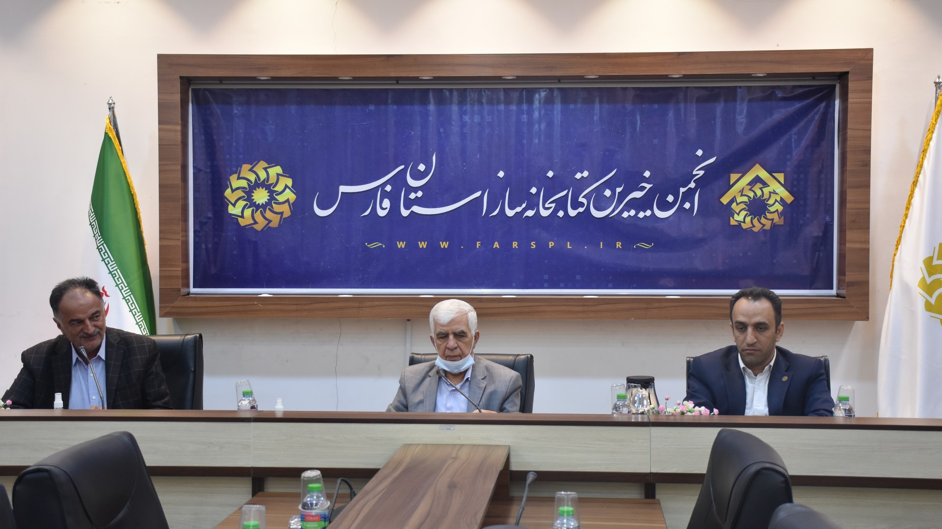 تشکیل انجمن خیرین توسعه کتابخانه‌ها و ترویج کتابخوانی در فارس