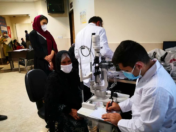 خدمت بی منت پزشکان جهاد گر زیر آسمان مناطق محروم بسیج جامعه پزشکی