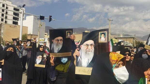راهپیمایی مردم استان ایلام در محکومیت حادثه تروریستی شاهچراغ شیراز