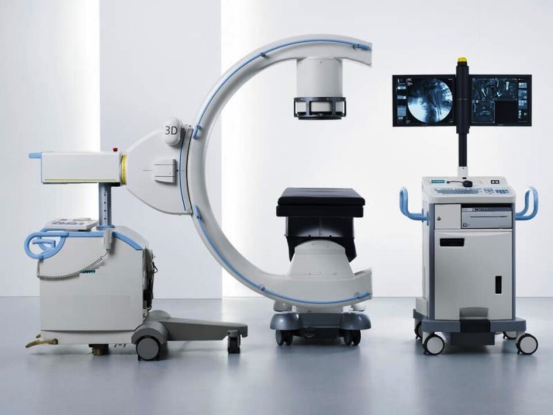 تجهیز بیمارستان کیش به دستگاه‌های ماموگرافی و تصویربرداری اتاق عمل