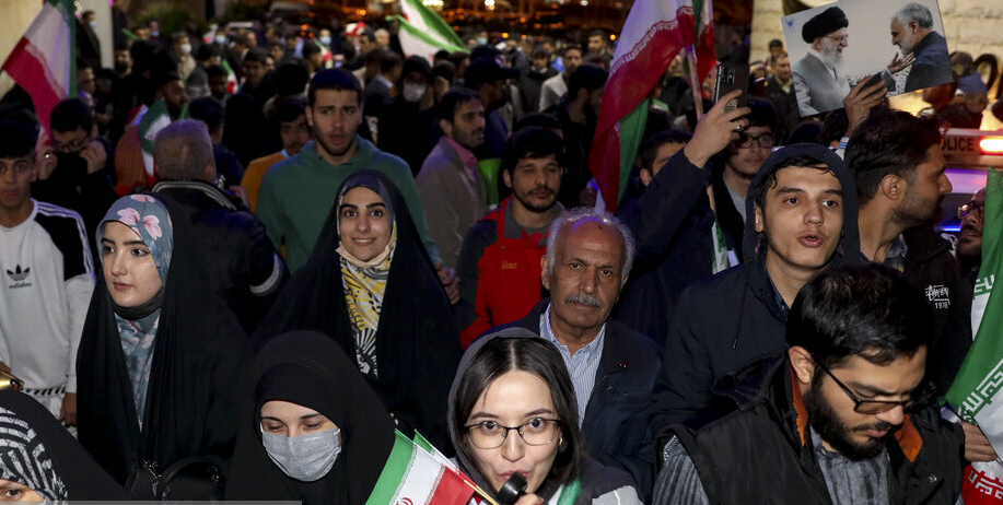 بازگشت تیم ملی فوتبال ایران به میهن