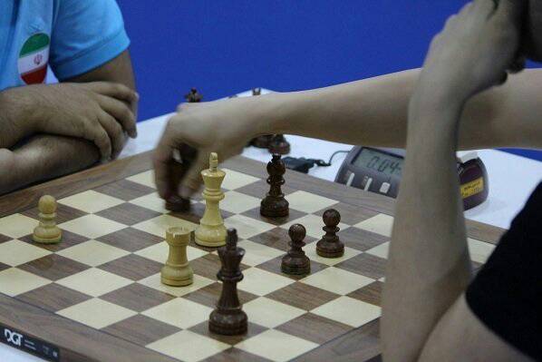 رقابت شطرنج باز خوزستان درمسابقات مدارس آسیا