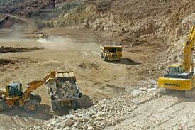 توقف عملیات معدن غیرمجاز در ارتفاعات روستای عشاق