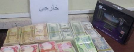 کشف دلار و دینار قاچاق توسط در مرزبانان خوزستانی