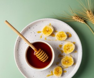 ترکیب موز و عسل؛ ترکیبی دست ساز برای درمان سرفه