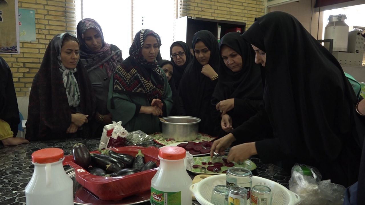 برگزاری کارگاه صنایع غذایی در بافق