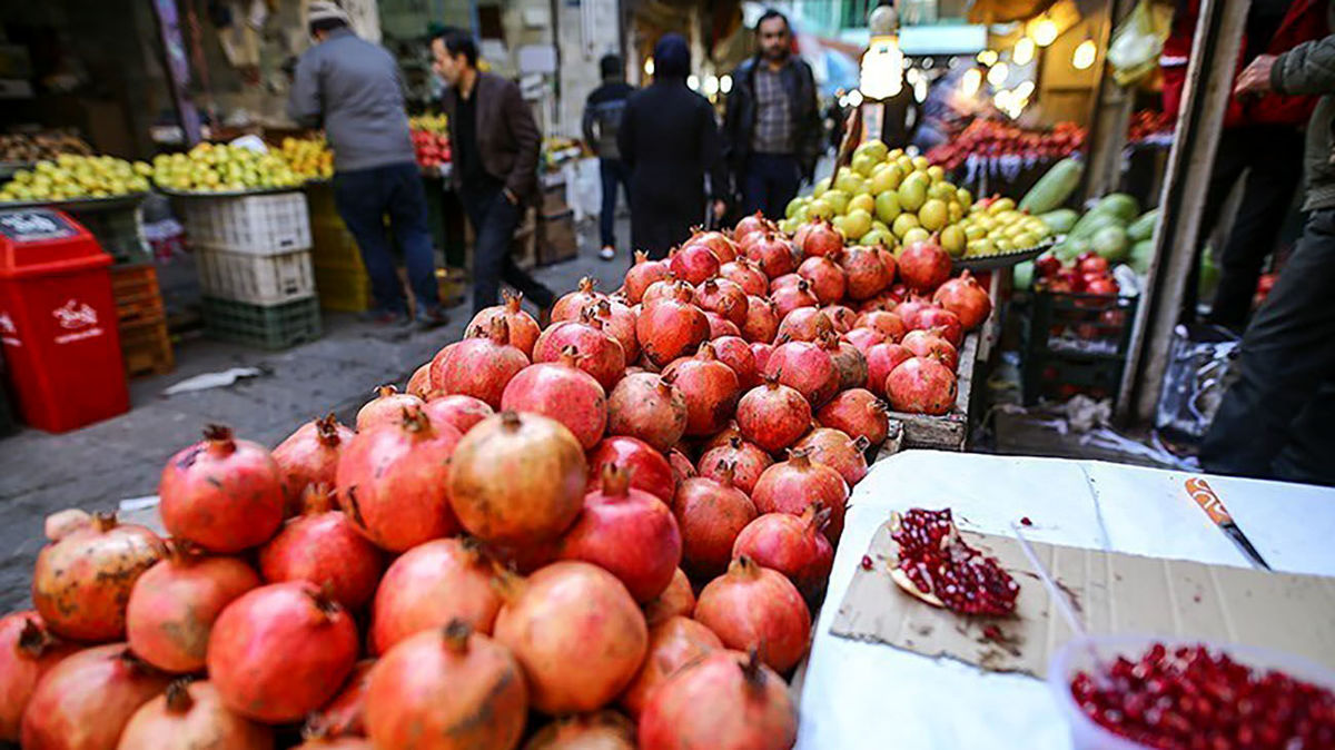 تب و تاب بازار مهاباد در آستانه شب یلدا