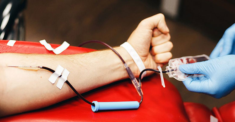 افراد با گروه‌های خونی منفی، خون اهدا کنند