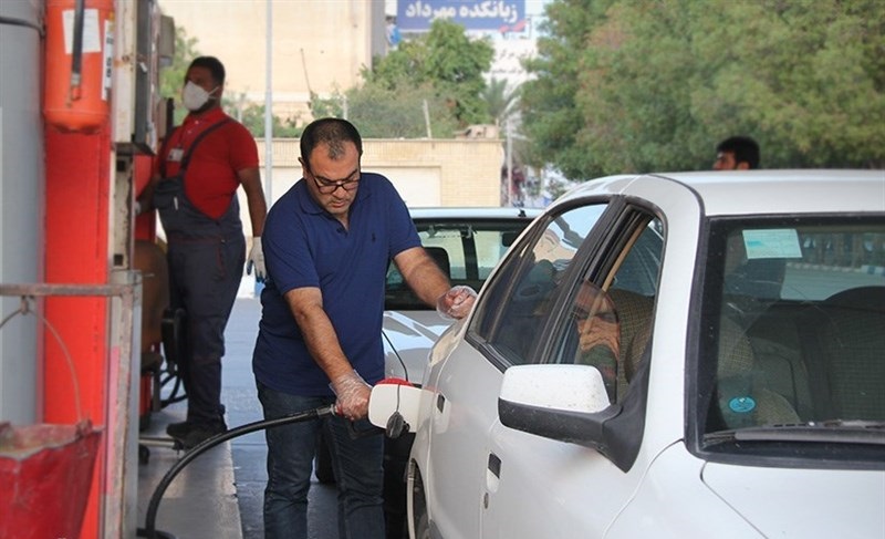 دولت و مجلس برنامه ای برای افزایش بنزین ندارند