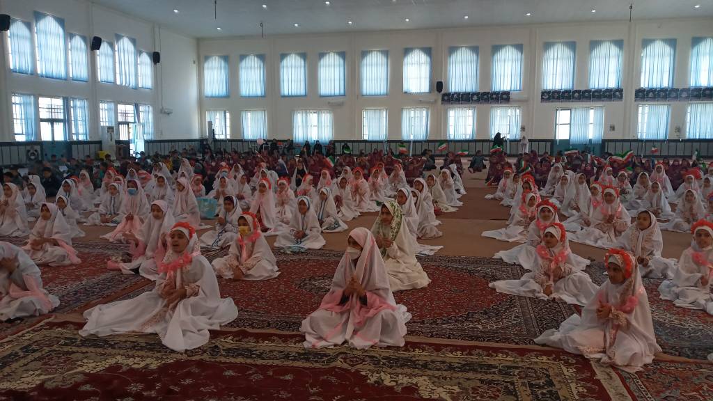 جشن بندگی دانش آموزان در چرام