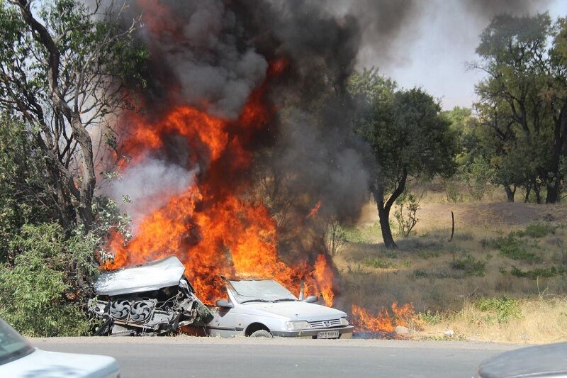 2سرنشین قربانی آتش سوزی خودرو درمحور کهنوج - بندرعباس