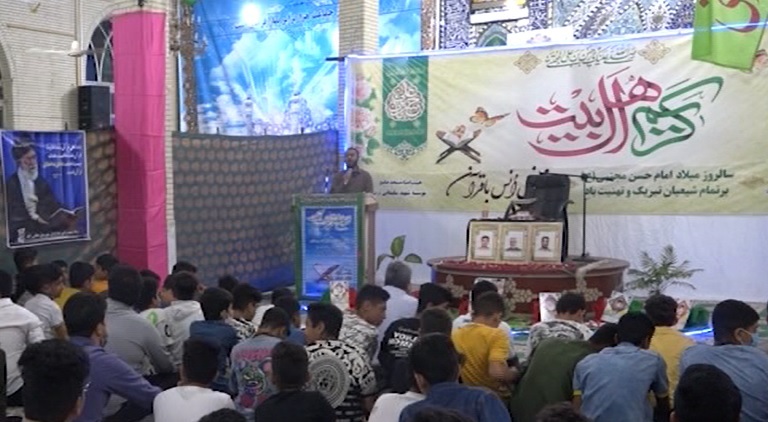 برگزاری محفل انس با قرآن کریم در حاجی آباد