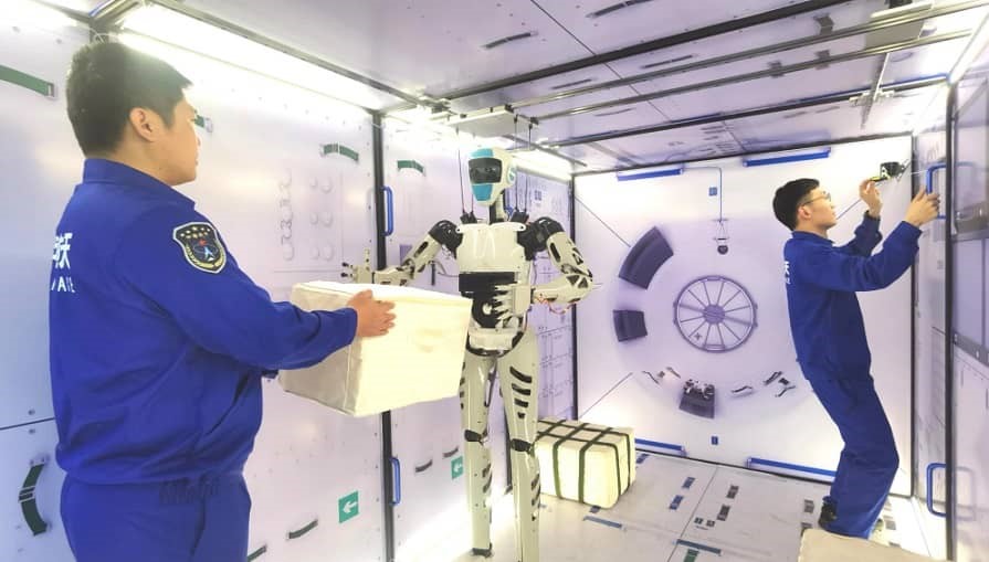 ساخت ربات انسان‌نما برای فعالیت در ایستگاه فضایی