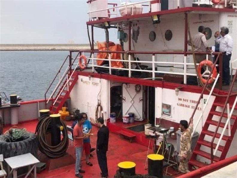 توقیف ۴ فروند شناور حامل سوخت قاچاق در آب‌های خلیج فارس