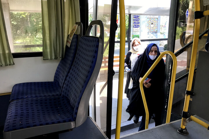 بررسی طرح ارائه خدمات رایگان مترو و اتوبوسرانی مشهد در شورای شهر