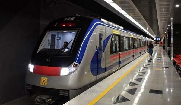 اجرای طرح مهماندار در مترو اصفهان