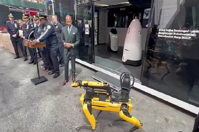 نارضایتی مردم از استخدام ربات‌ها در اداره پلیس