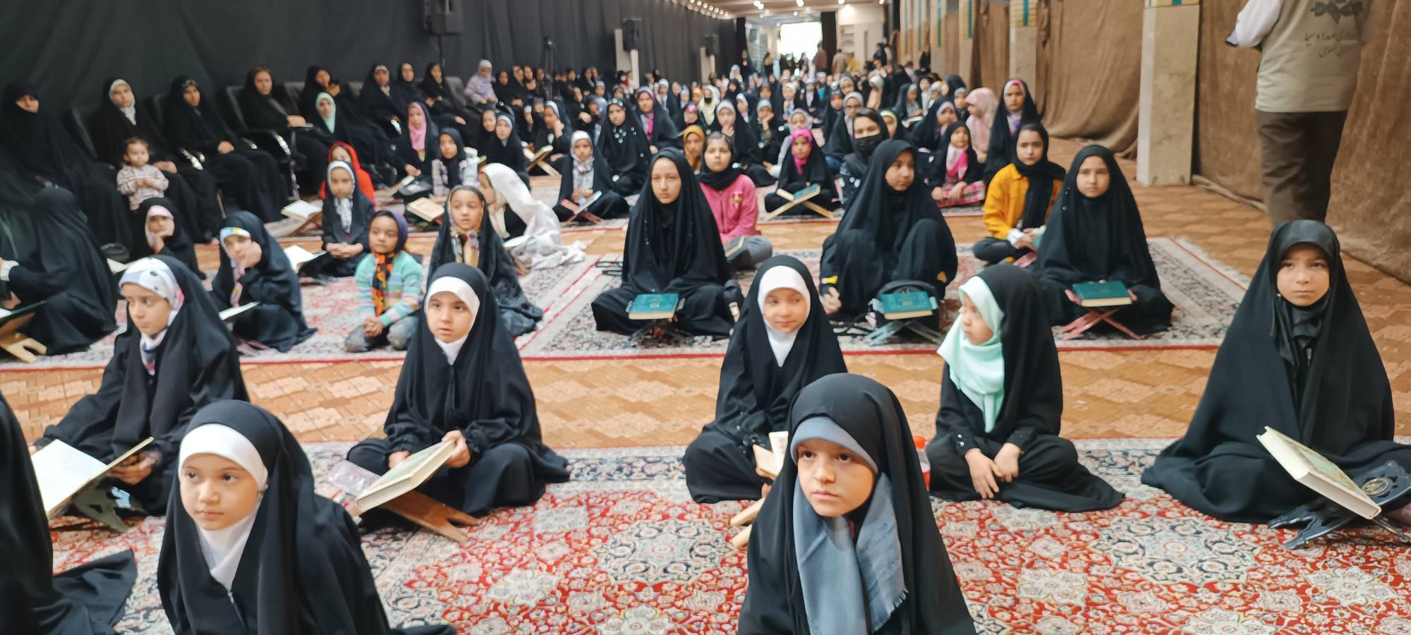 برگزاری محفل انس با قرآن ویژه دختران جلسات قران