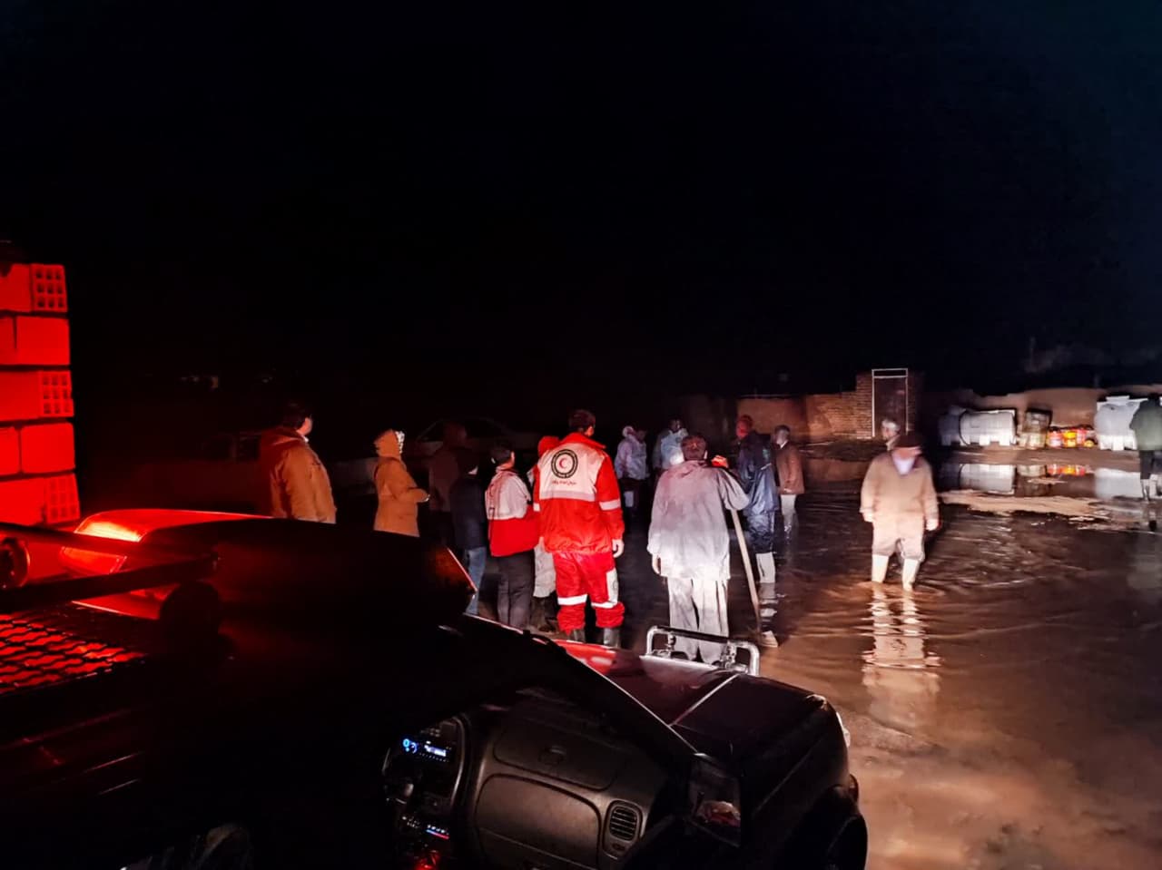 امدادرسانی هلال احمر به ۹۲ حادثه دیده سیلاب در خراسان جنوبی