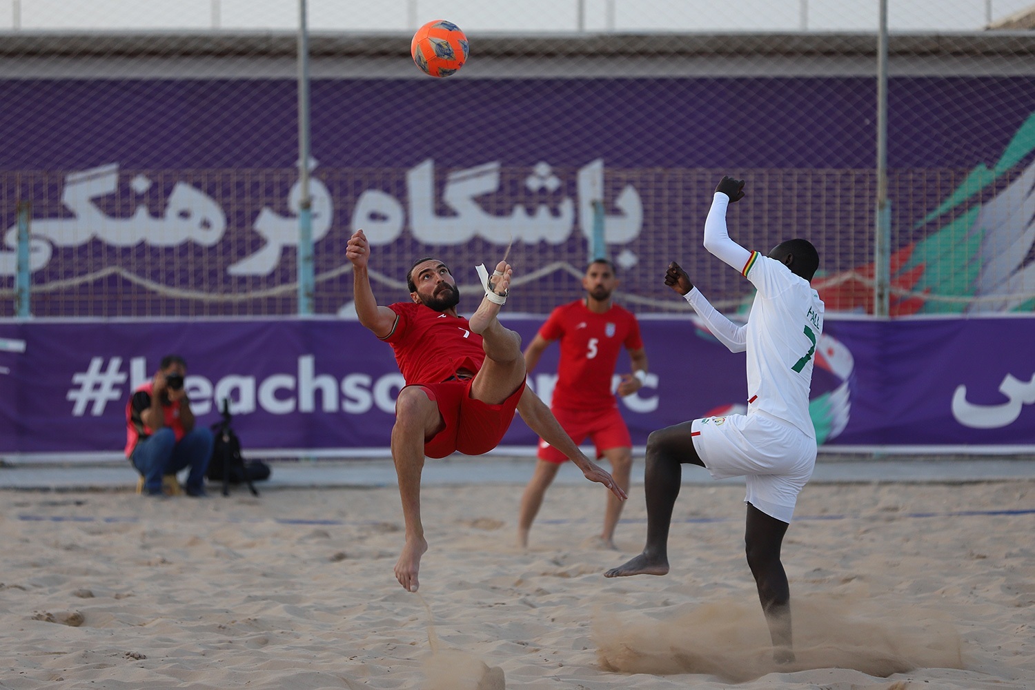 تغییر ساعت بازی دوستانه فوتبال ساحلی ایران و سنگال