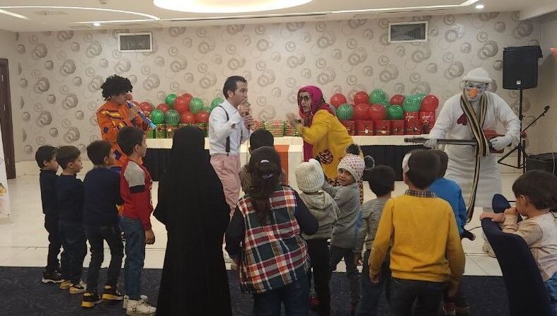 برگزاری جشن یلدای مهربانی برای کودکان بی‌سرپرست همدان