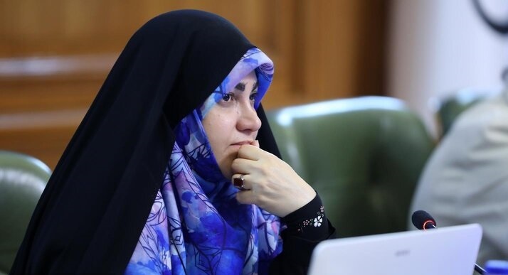 درخواست عضو شورا از شهرداران مناطق درباره زنان زندانی