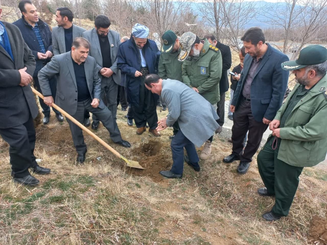 کاشت بذر بادام در ۴ هکتار از منابع طبیعی اشنویه