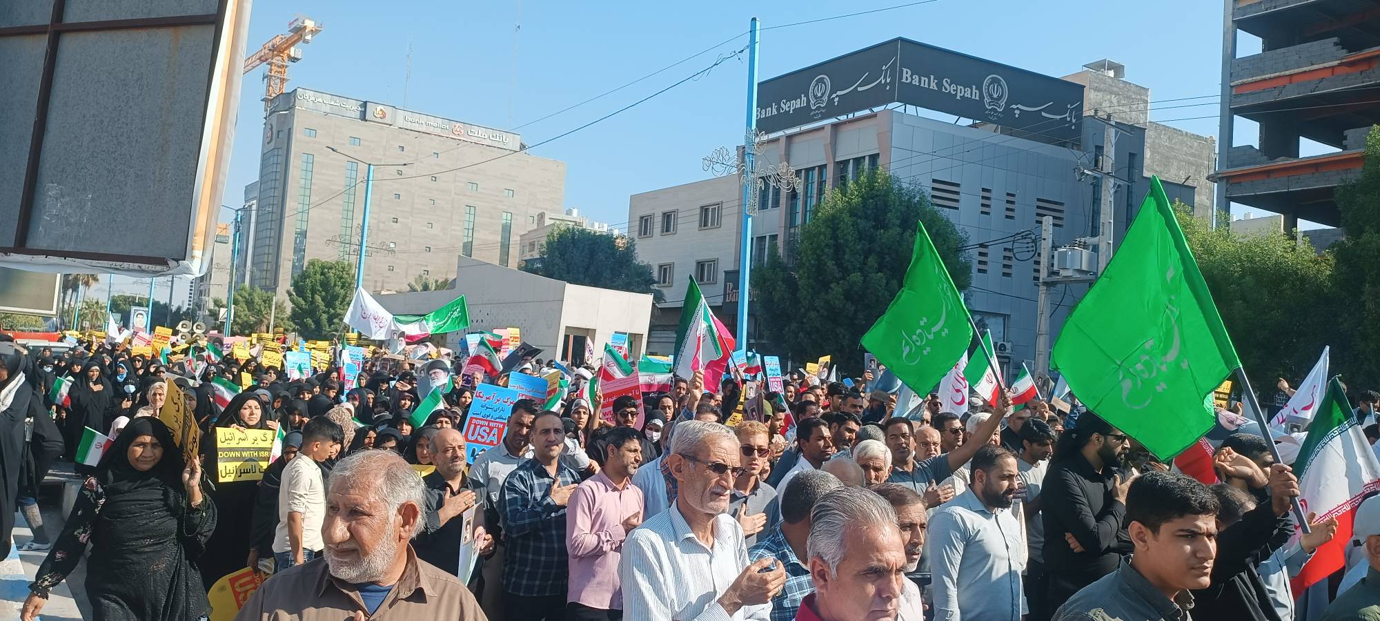 راهپیمایی هرمزگانی‌ها در محکومیت جنایت تروریستی کرمان