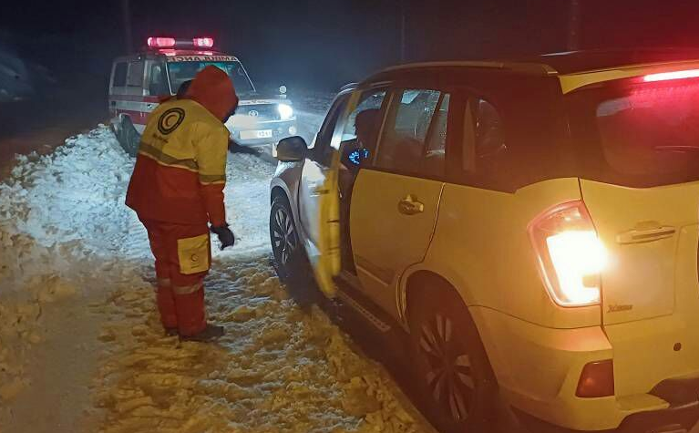 امدادرسانی به ۵۷۰ نفر گرفتار در برف و کولاک خلخال