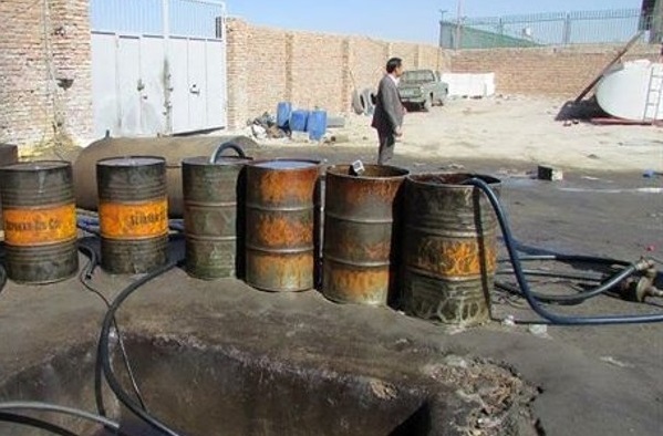 دستگیری ۳۰ نفر از اعضای باند قاچاق فرآورده‌های نفتی