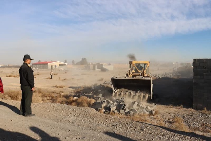 تخریب هشتاد بنای غیرمجاز در عرصه شهر تاریخی توس