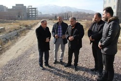 بازدید شهردار منطقه یک از روند اجرای پروژه های عمرانی سطح منطقه یک ارومیه