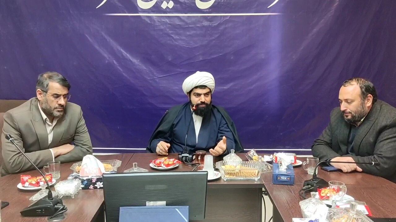 نشست هم اندیشی اعضای شورای هماهنگی تبلیغات اسلامی شهرستان خمینی شهر
