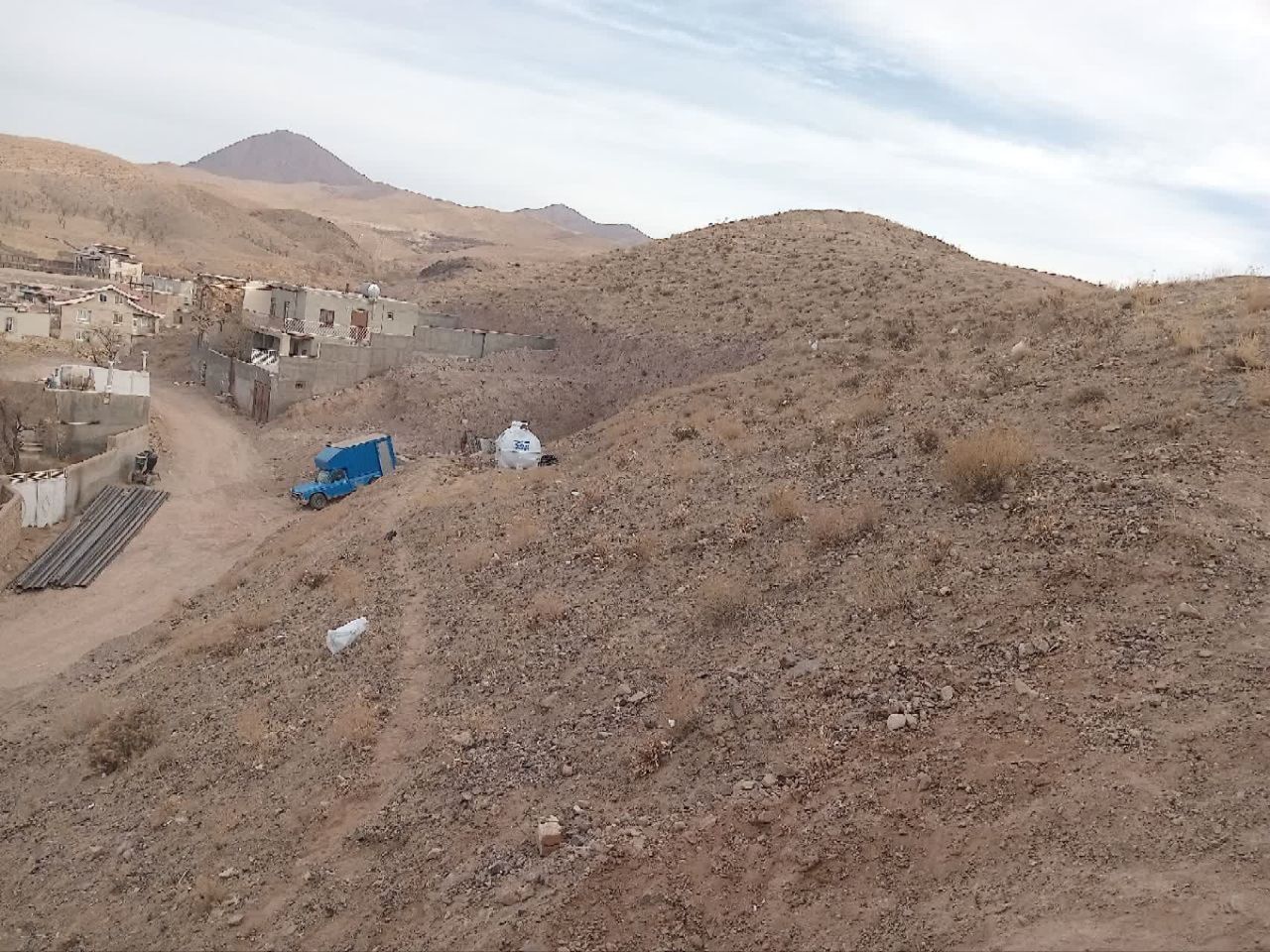 افزایش زمین خواری در روستای دزق نیشابور