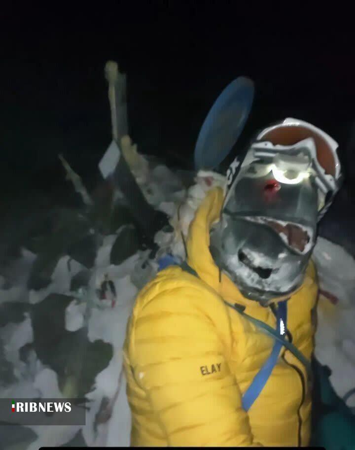 صعود نجاتگر لرستانی بر فراز قله لنین قرقیزستان
