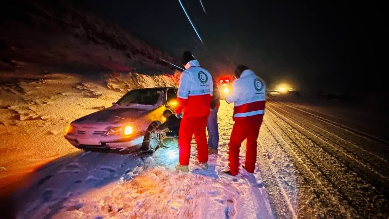 امدادرسانی به متاثرین از برف و کولاک در چالدران