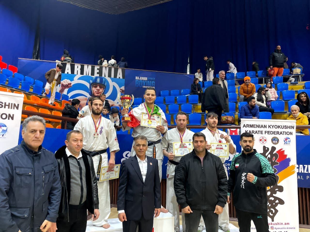 نایب قهرمانی تیم منتخب شورین کمپو کاراته ایران در ارمنستان