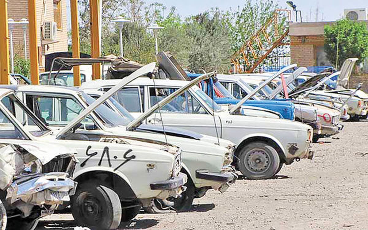 تردد بیش از ۱۹۰ هزار خودروی فرسوده شخصی در استان اصفهان