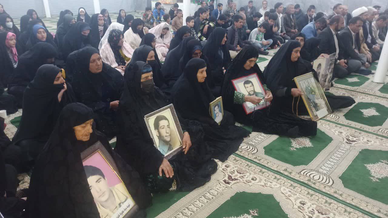 مراسم شکوه ایثار و تجلیل از مادران و همسران شهداء در سرفاریاب