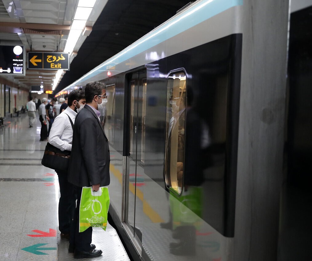 مسافران مترو مشهد در روز بصیرت مهمان شهرداری هستند