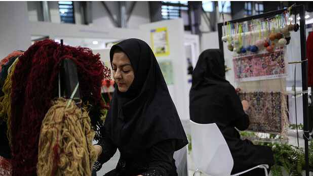 گشایش نمایشگاه «اقتصاد به توان مردم» در یزد