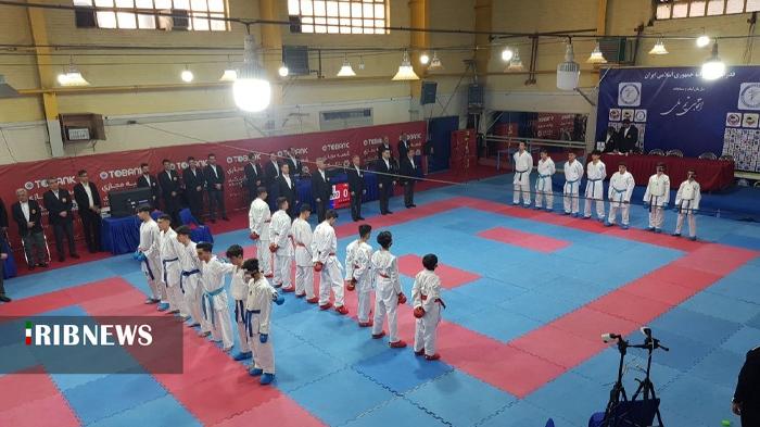 پاس قم به جمع چهار تیم برتر لیگ کاراته باشگاه‌های کشور راه یافت