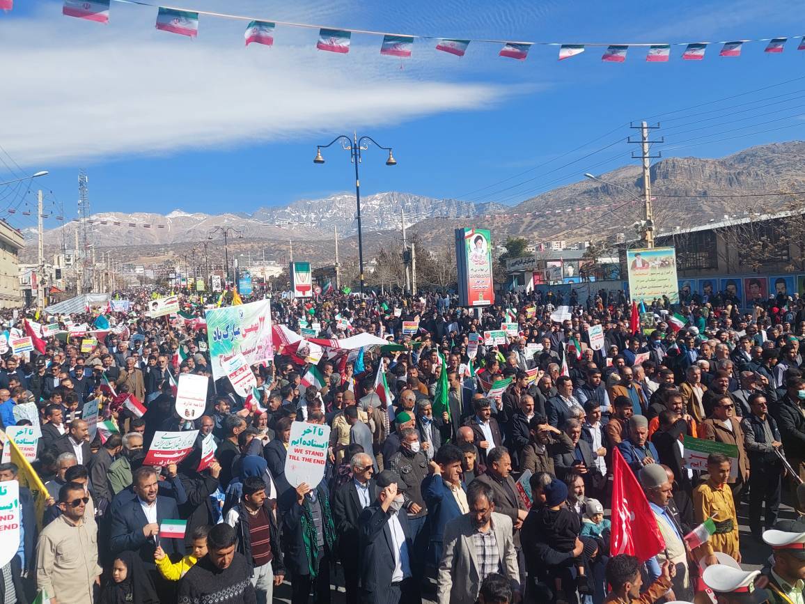 آغاز راهپیمایی جشن بزرگ انقلاب در یاسوج