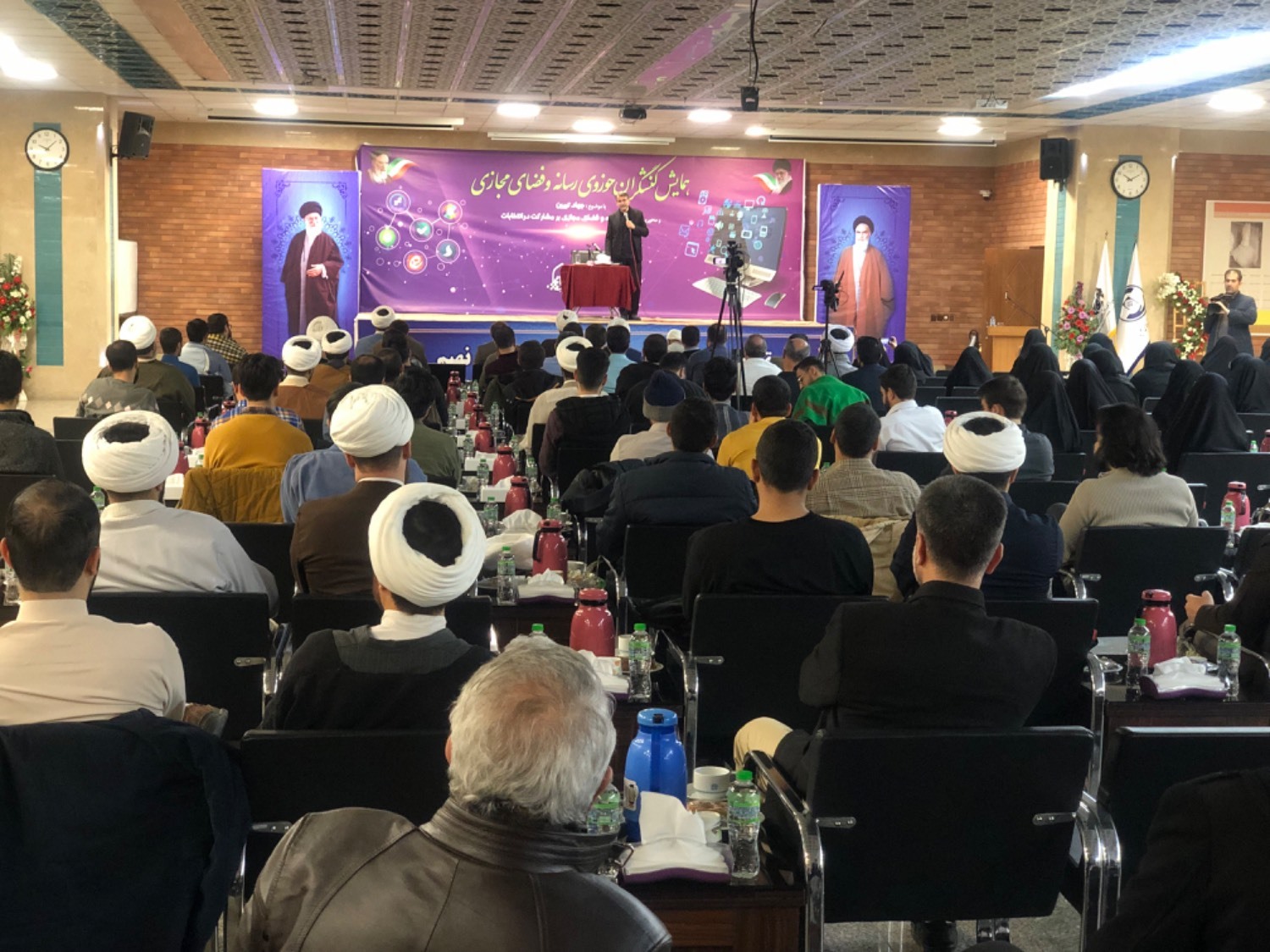 برگزاری اجتماع فعالان رسانه و فضای مجازی حوزه علمیه کشور در مشهد