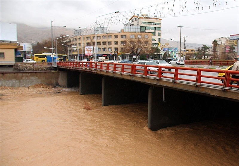 آب در رودخانه خرم رود (خشک)  شیراز جاری شد