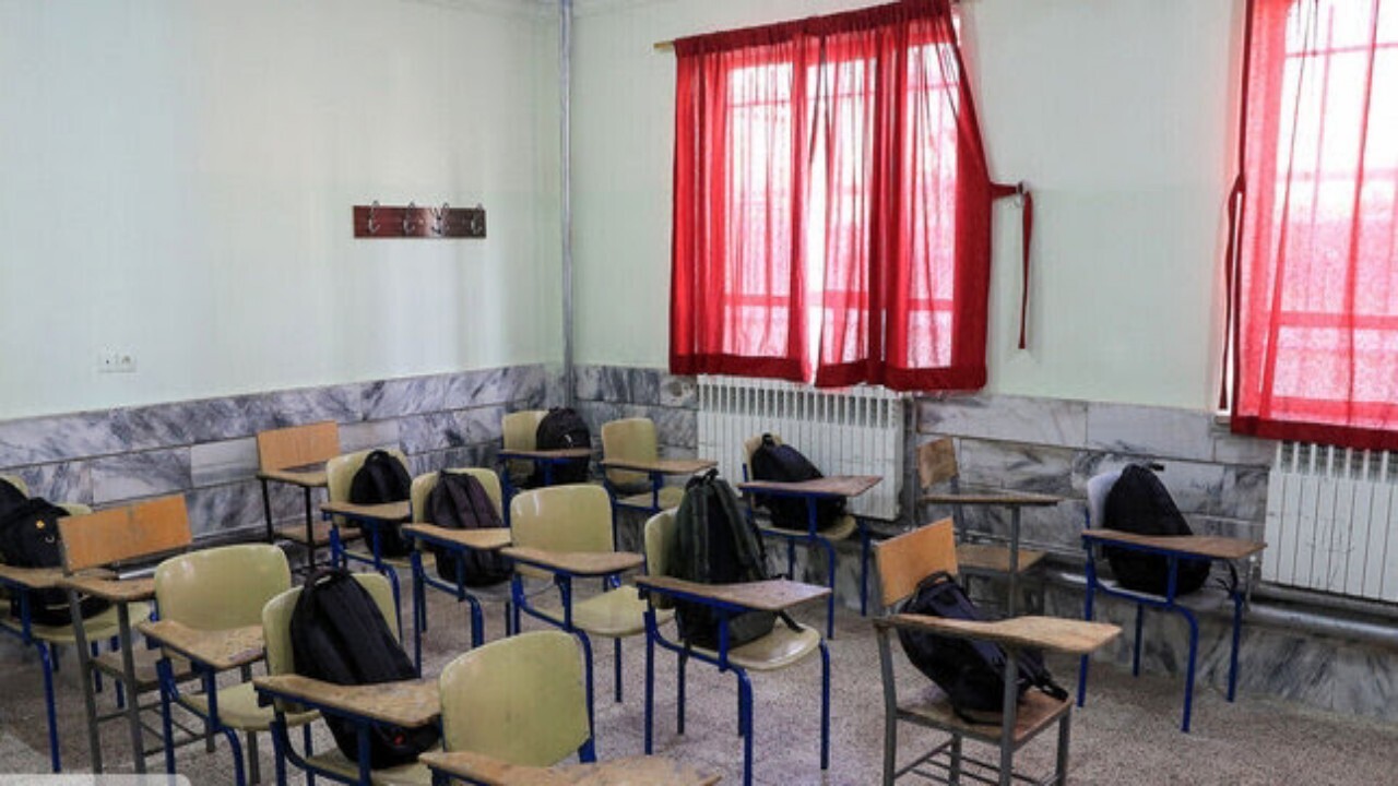 افتتاح مدرسه ۱۲ کلاسه پروین اعتصامی در ایرانشهر